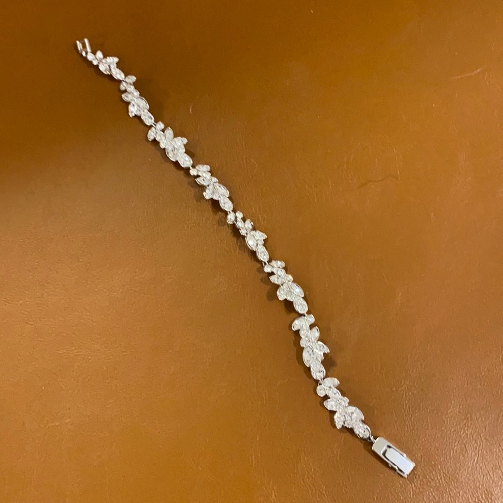 Swarovski crystal bracelet (child size)